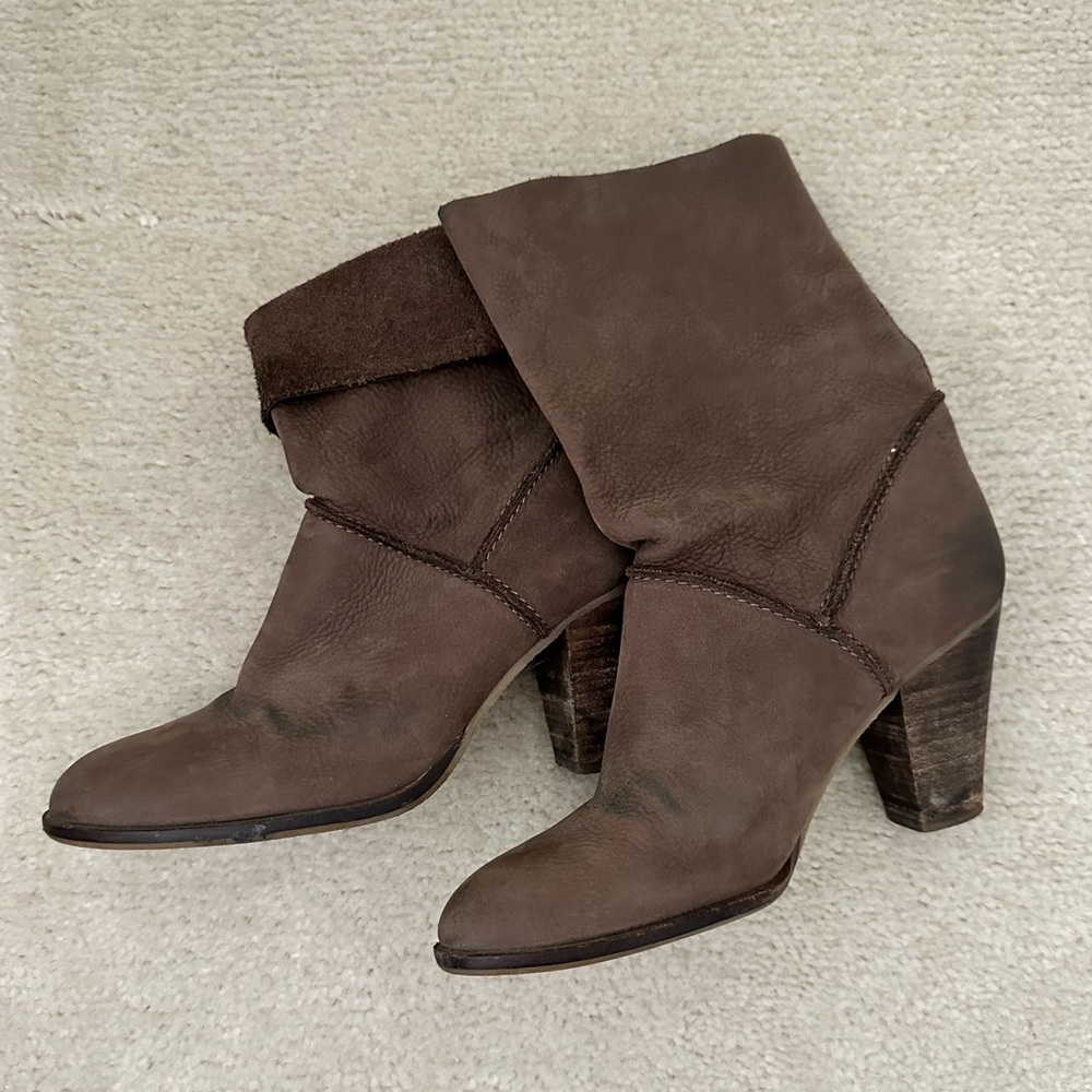 Genuine Leather Bootie, Kampgen